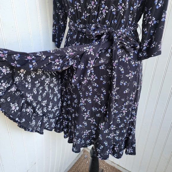 Gap Black Blue Floral Print Faux Wrap 3/4 Sleeve Ladies Dress Ruffle Petite XS - Picture 7 of 14